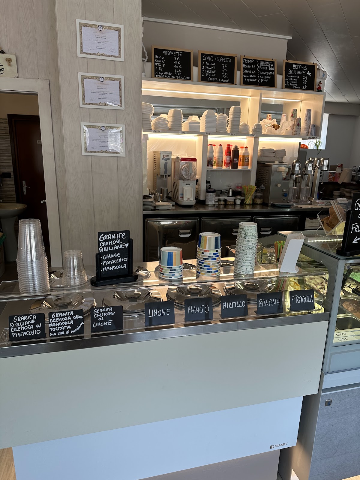 Gelateria Bar Bianco