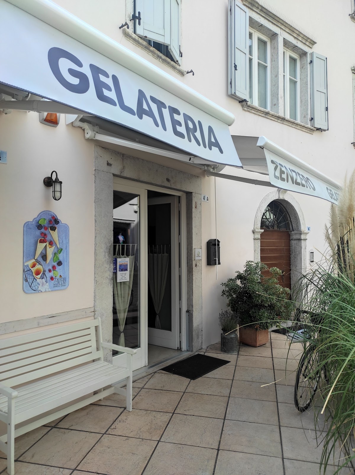 Zenzero Gelateria Bistrot