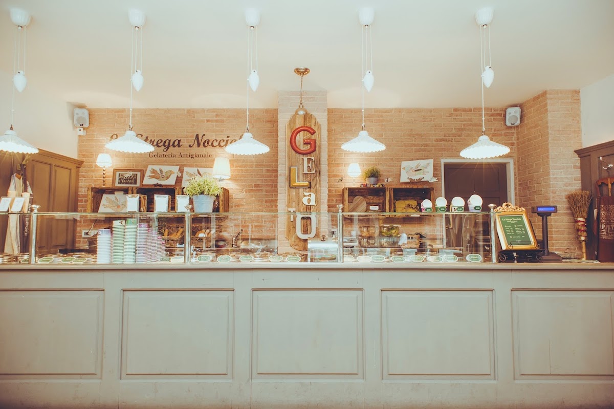 La Strega Nocciola Gelateria Artigianale