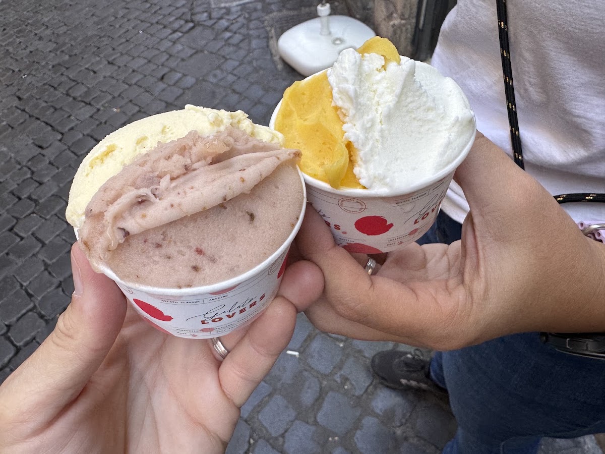 Il gelato servito.