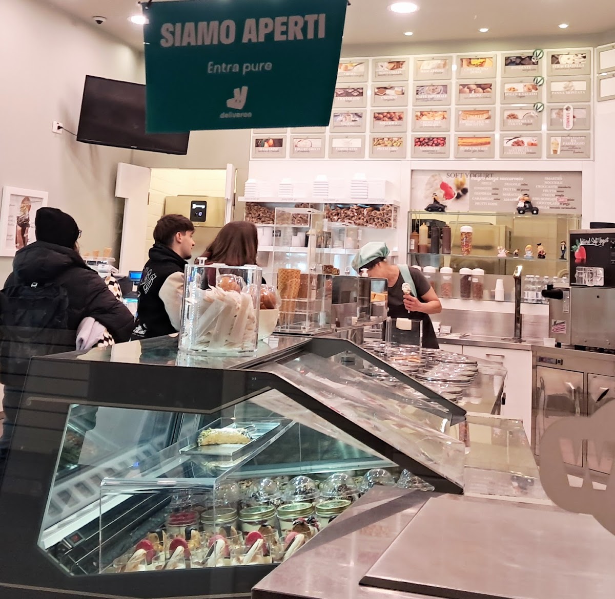 Il locale visto dall'interno.