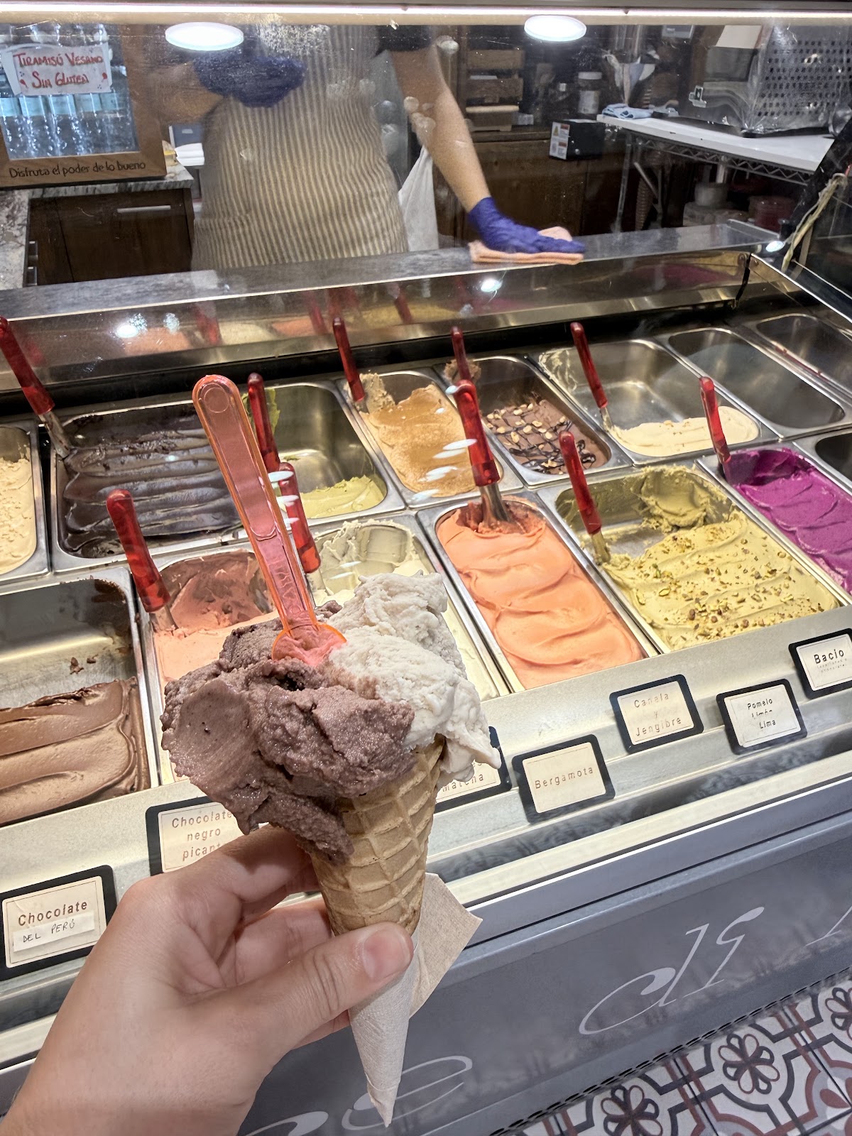 Gocce di latte — detalle