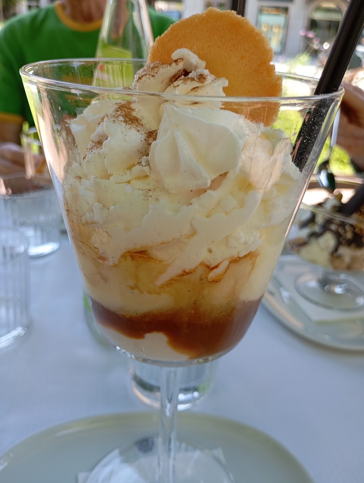 Un dettaglio della vetrina.