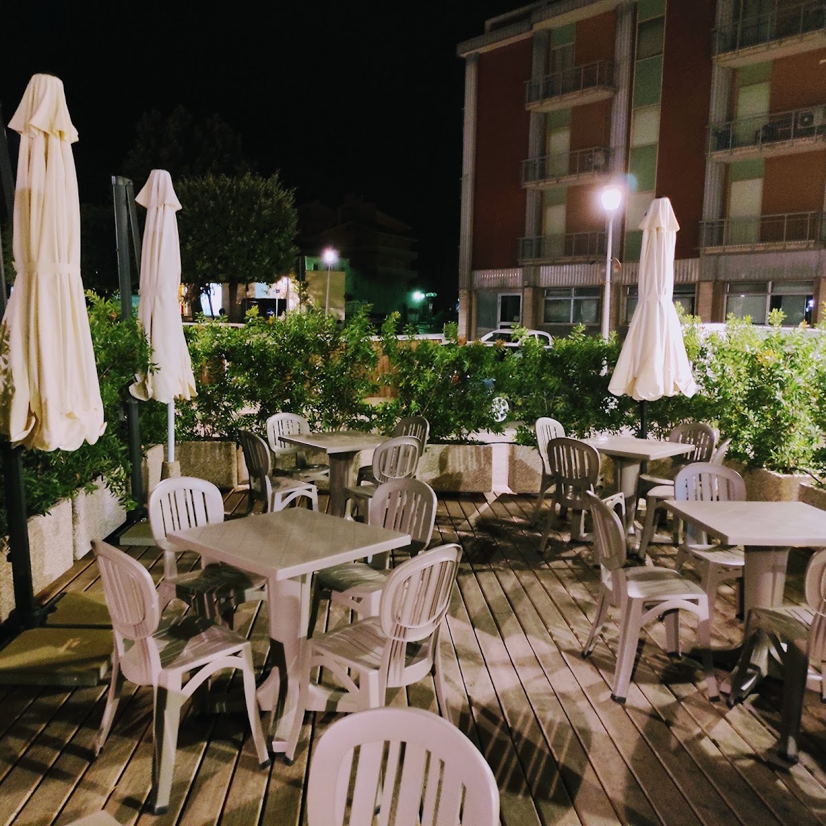 Di Bernardo - Caffettiera - Gelateria - Food & Drinks