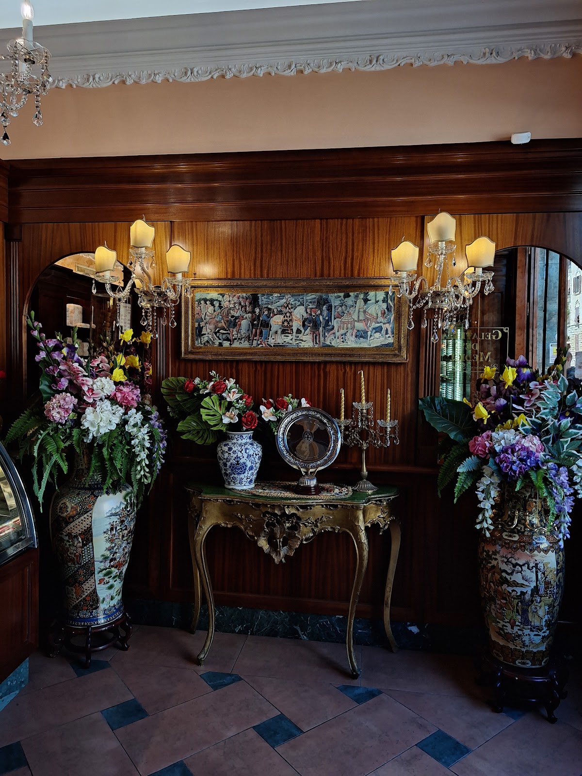 Il locale visto dall'interno.