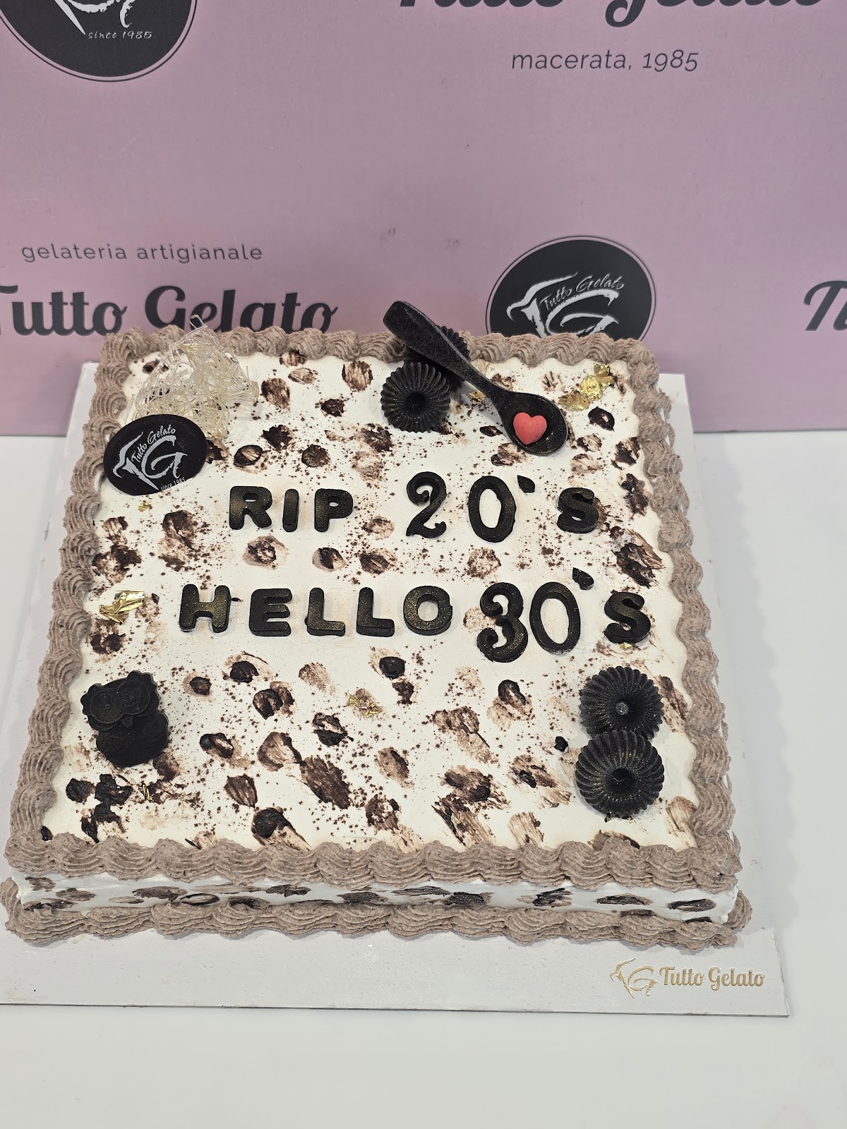 Un dettaglio del banco.