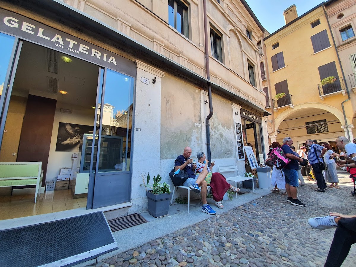 Gelateria Loggetta