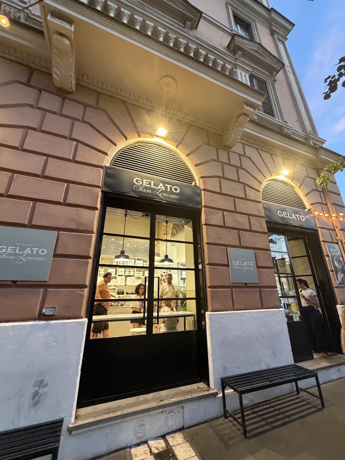 Il locale in servizio.