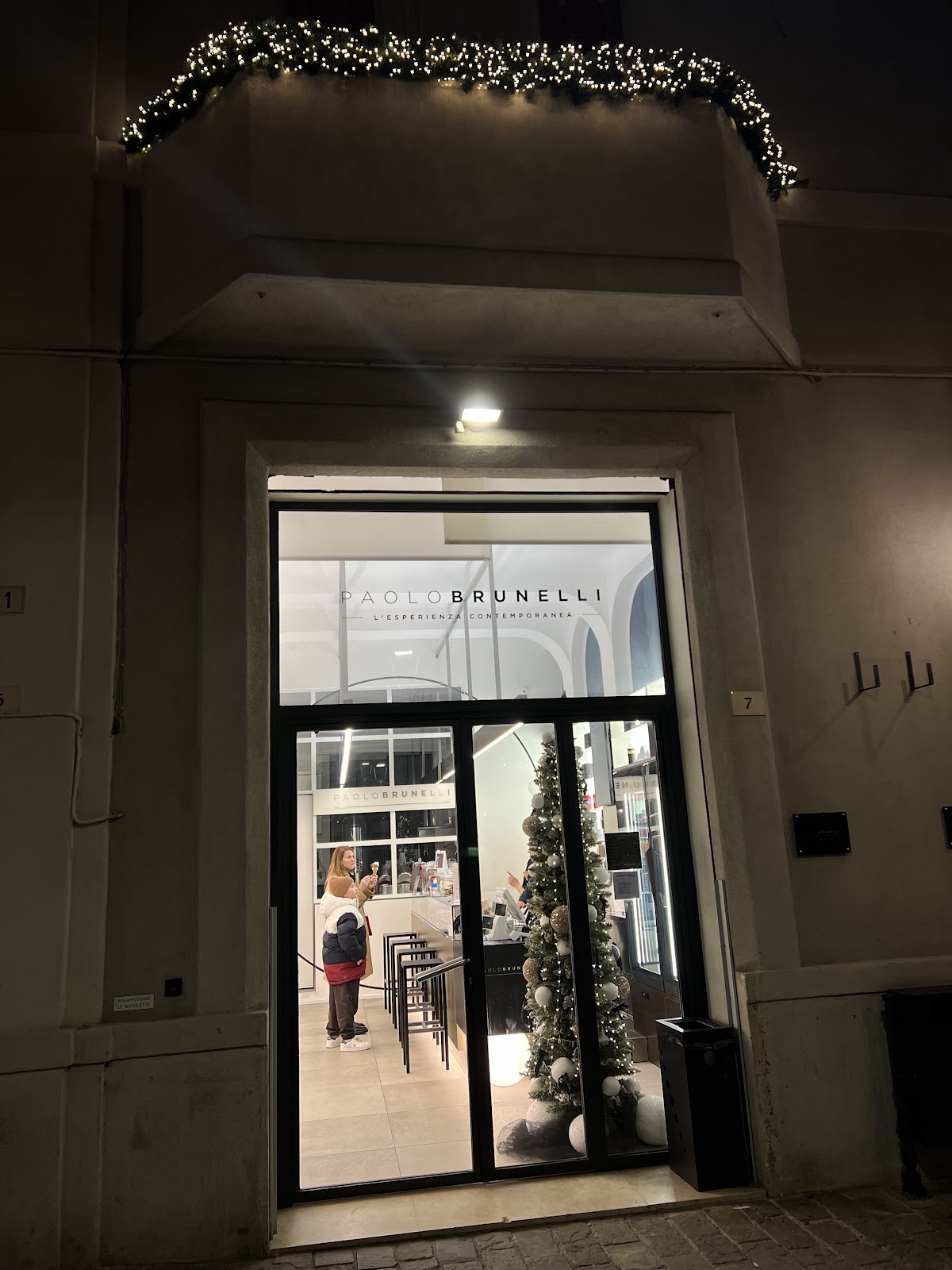Il locale visto dall'interno.