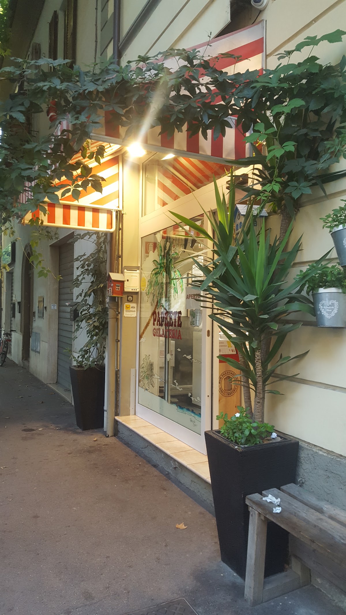 Il locale in servizio.