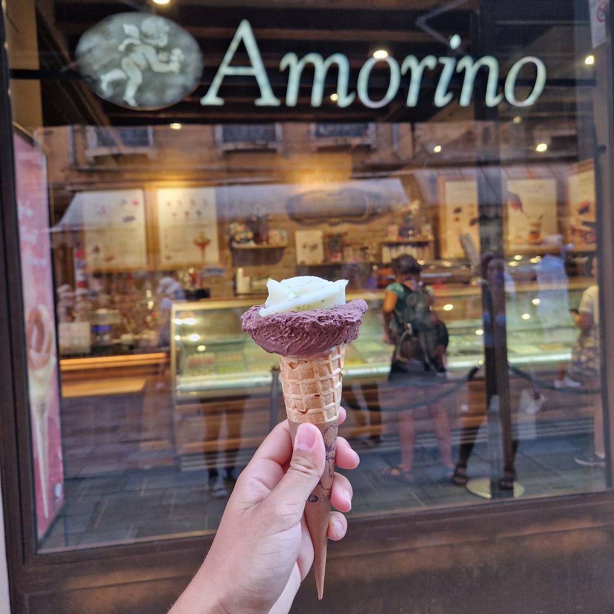 Un dettaglio del banco.
