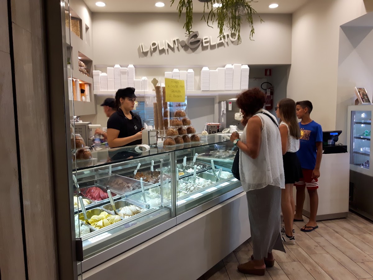 Un dettaglio del banco.